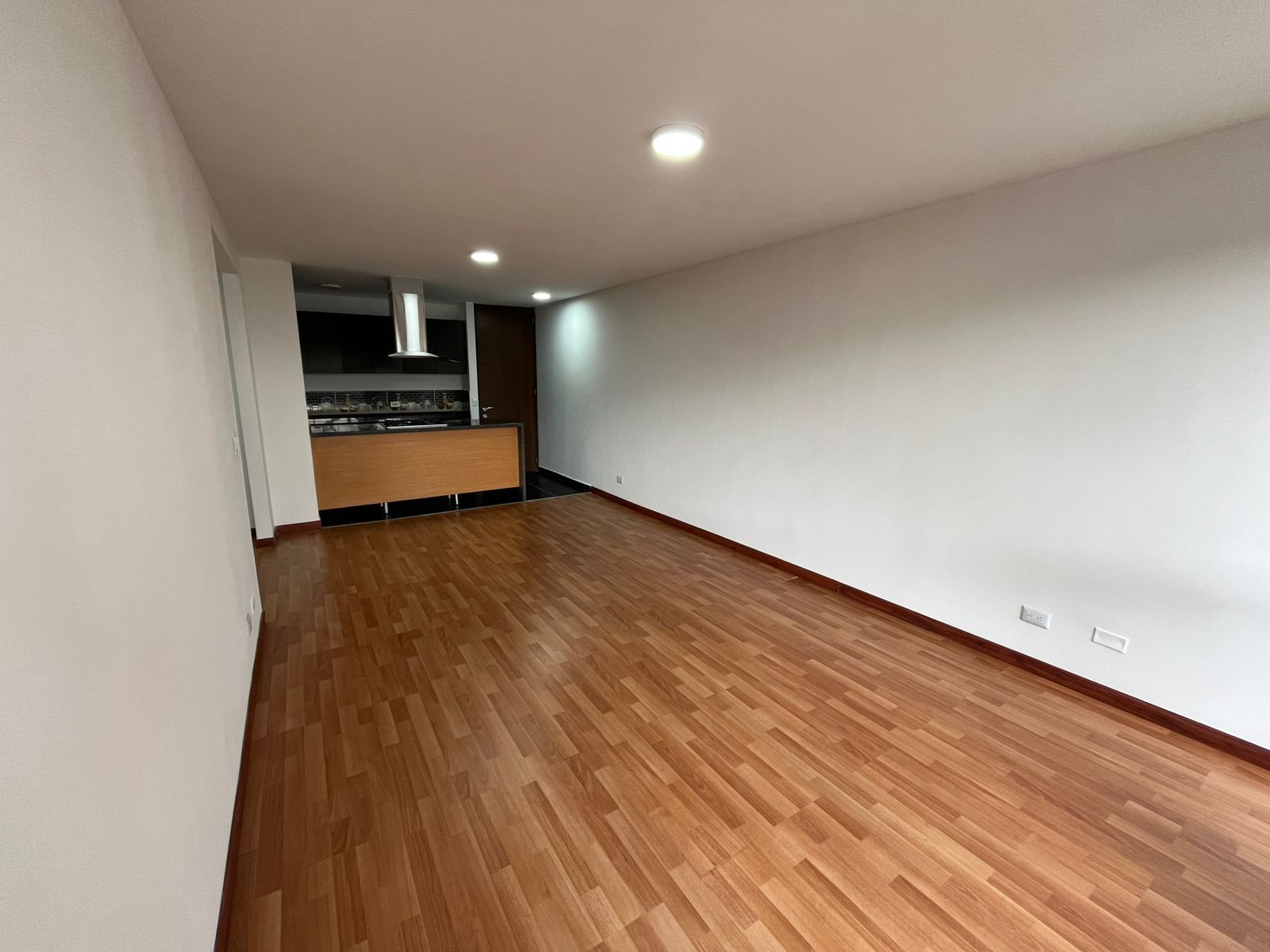 Apartamento en arriendo Cundinamarca Bogotá Santa Teresa 75 m2 Habitaciones 3 Baños 2 Garajes 1 Precio $2500000
