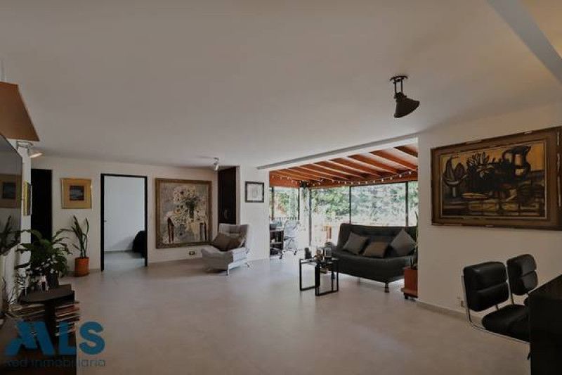 Inmuebles en Remate Apartamento en venta Antioquia Medellín El Diamante No2 125 m2 Habitaciones 3 Baños 2 Garajes 1 Precio $850000000