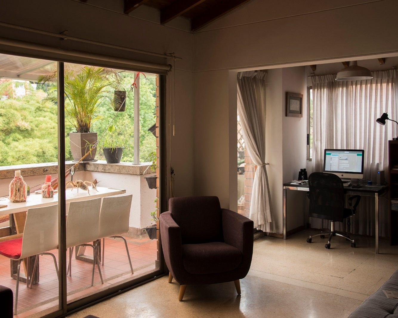 Apartaestudio en arriendo Antioquia Medellín Cuarta Brigada 79 m2 Habitaciones 1 Baños 2 Garajes 1 Precio $3350000