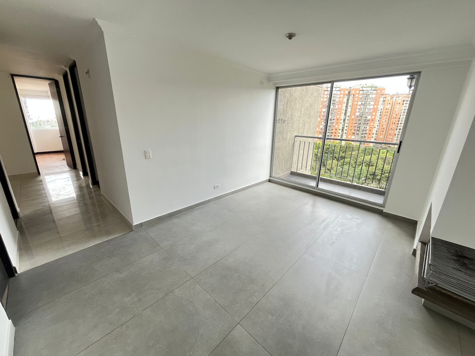Apartamento en arriendo Cundinamarca Bogotá Santa Rosa 113 m2 Habitaciones 3 Baños 4 Garajes 1 Precio $4200000