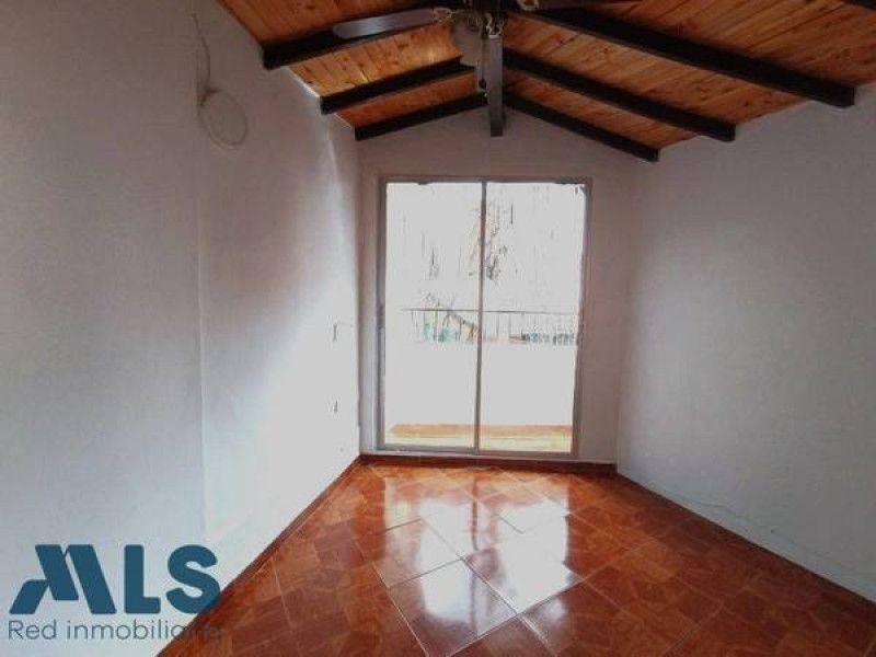 Casa en venta Antioquia Medellín La Colina 68 m2 Habitaciones 3 Baños 1 Garajes 0 Precio $285000000