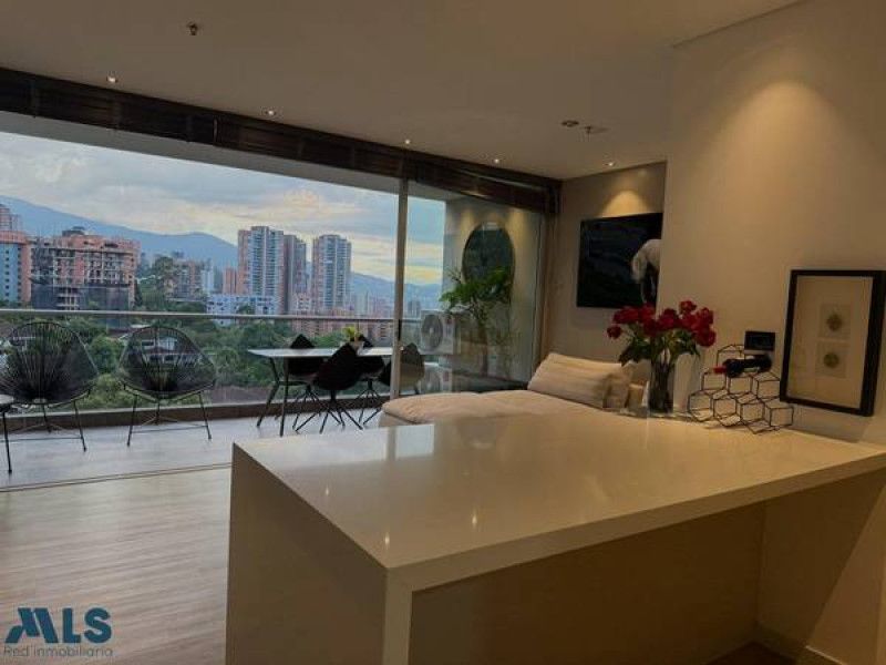 Apartamento en venta Antioquia Medellín El Tesoro 83 m2 Habitaciones 2 Baños 1 Garajes 1 Precio $1700000000