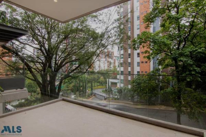 Apartamento en venta Antioquia Medellín San Benito 90 m2 Habitaciones 1 Baños 1 Garajes 2 Precio $995000000