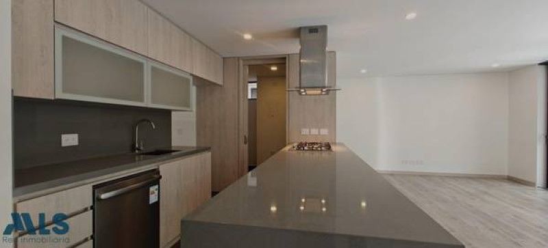 Apartamento en venta Antioquia Medellín Altos Del Poblado 122 m2 Habitaciones 3 Baños 2 Garajes 2 Precio $1490000000