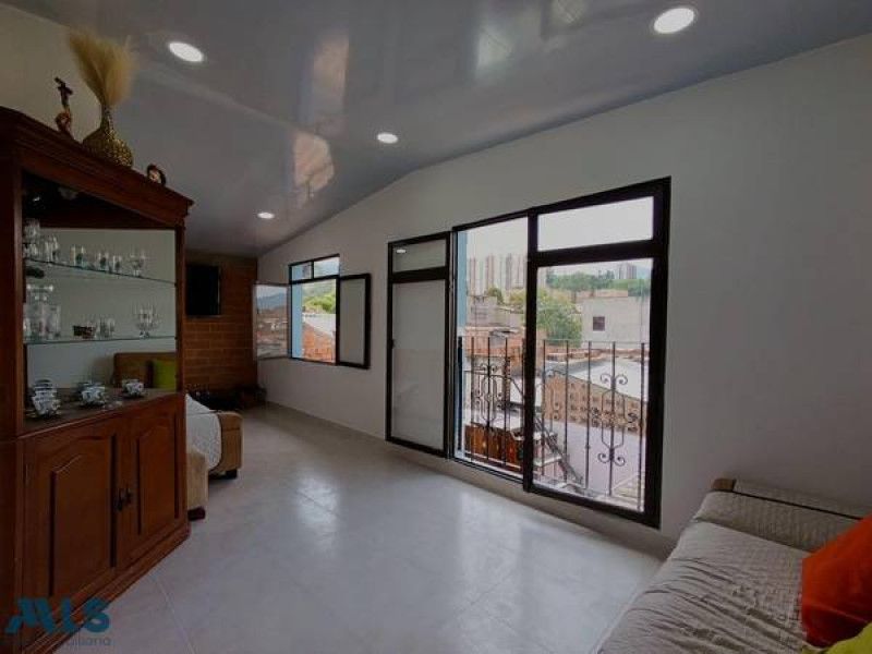 Apartamento en venta Antioquia Medellín Los Alpes 65 m2 Habitaciones 3 Baños 2 Garajes 0 Precio $320000000