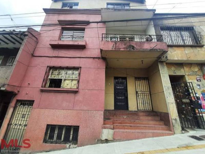 Casa en venta Antioquia Medellín Los Angeles 167 m2 Habitaciones 5 Baños 2 Garajes 0 Precio $310000000