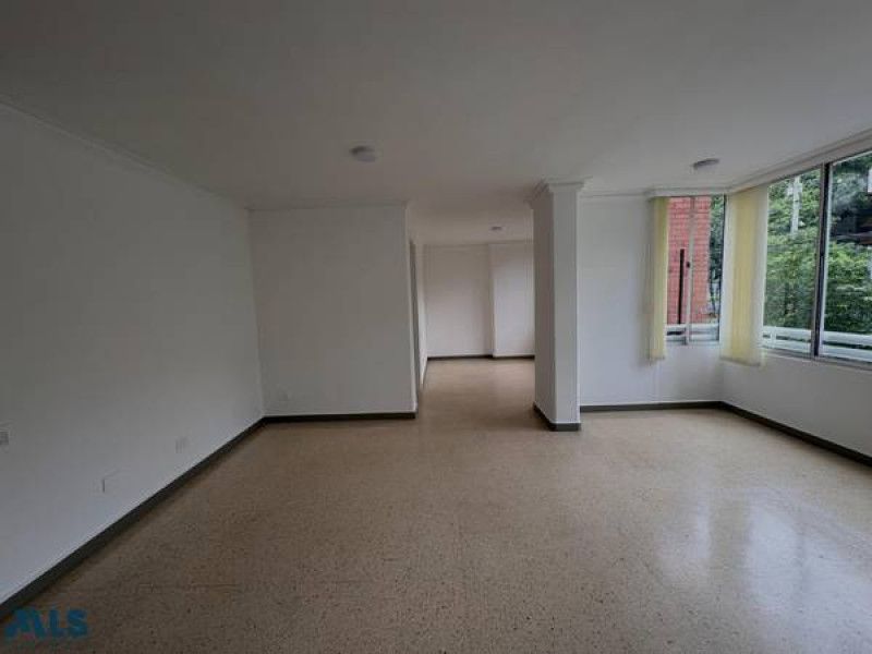 Apartamento en venta Antioquia Medellín Laureles 89 m2 Habitaciones 3 Baños 2 Garajes 2 Precio $670000000