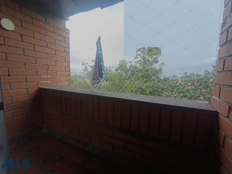 Apartamento en venta Antioquia Medellín Urbanizacion Cedros De La Colina 80 m2 Habitaciones 3 Baños 2 Garajes 1 Precio $490000000