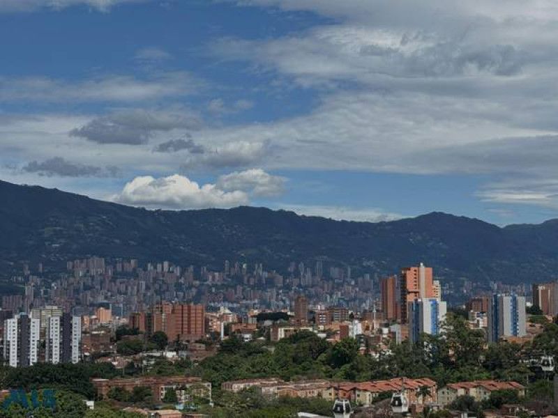Apartamento en venta Antioquia Medellín Lorena 715 m2 Habitaciones 3 Baños 2 Garajes 1 Precio $327000000