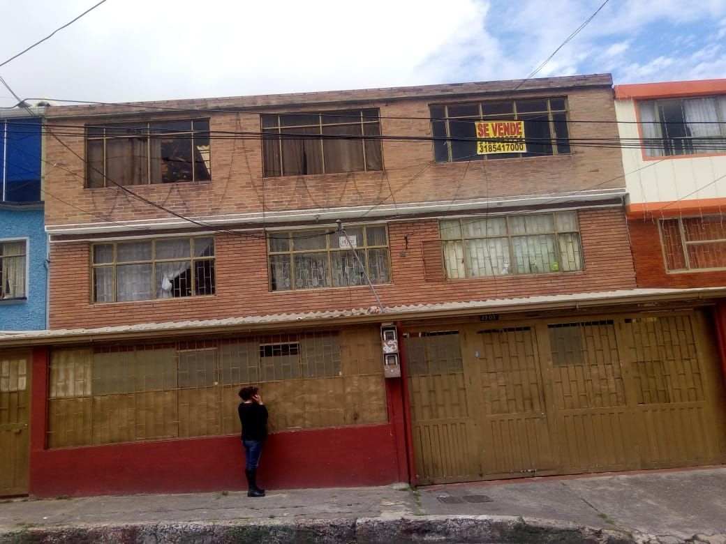 Casa en venta Cundinamarca Bogotá Ub San Luis 600 m2 Habitaciones 6 Baños 6 Garajes 2 Precio $650000000