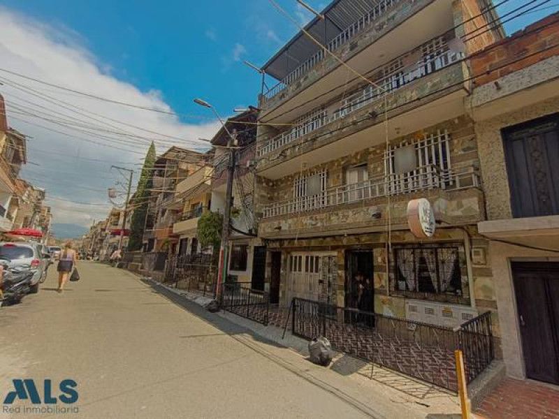 Apartamento en venta Antioquia Medellín Las Granjas 132 m2 Habitaciones 4 Baños 2 Garajes 0 Precio $340000000