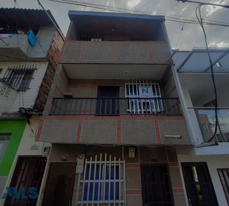 Casa en venta Antioquia Medellín Campo Valdes No2 92 m2 Habitaciones 2 Baños 2 Garajes 0 Precio $315000000