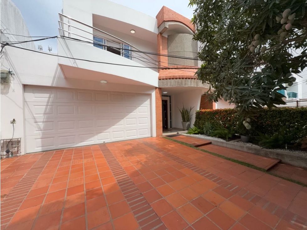 Casa en venta Atlántico Barranquilla Las Tres Avemarias 230 m2 Habitaciones 3 Baños 4 Garajes 4 Precio $1160000000