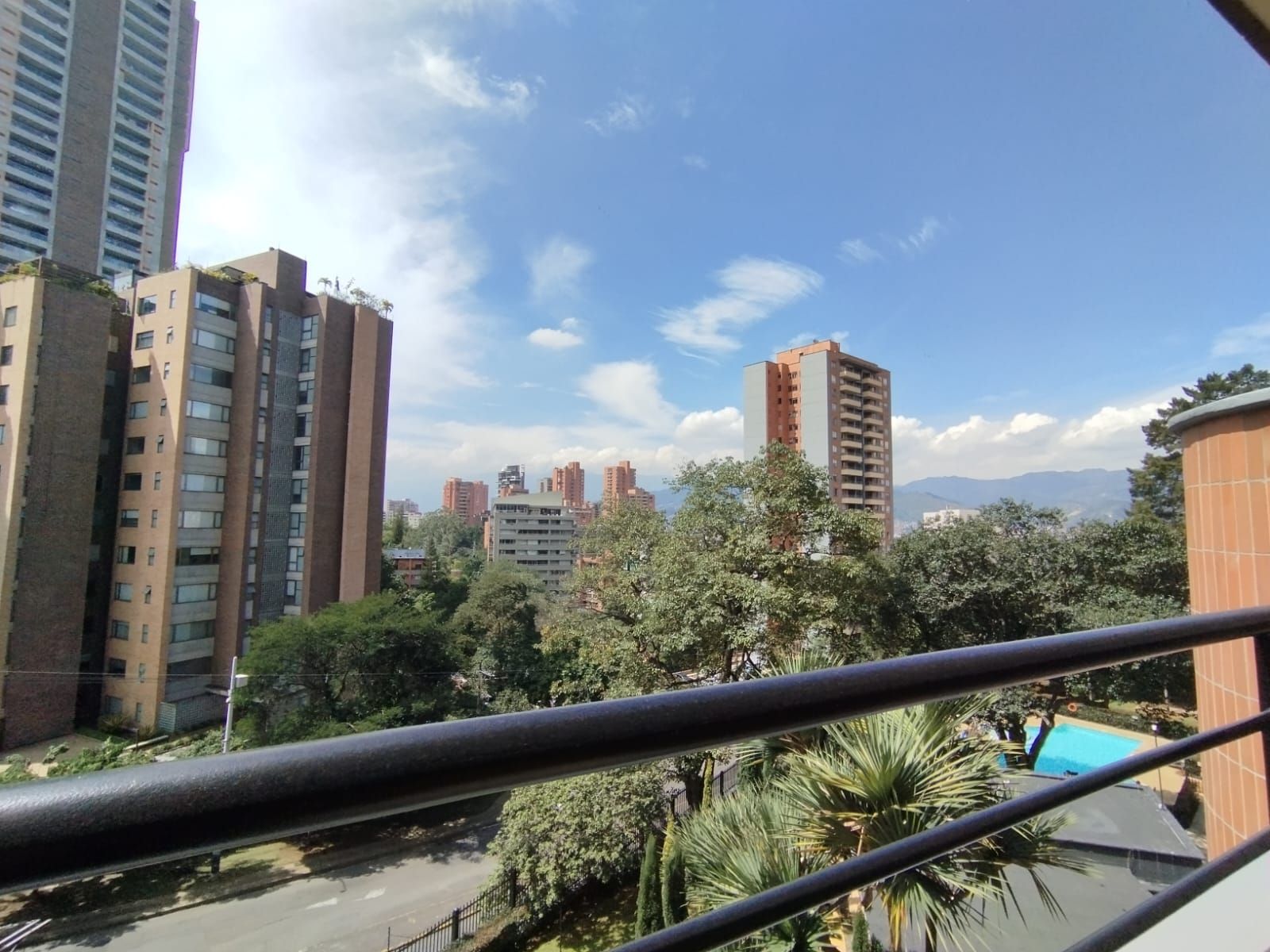 Apartamento en arriendo Antioquia Medellín El Tesoro 88 m2 Habitaciones 4 Baños 2 Garajes 2 Precio $4500000