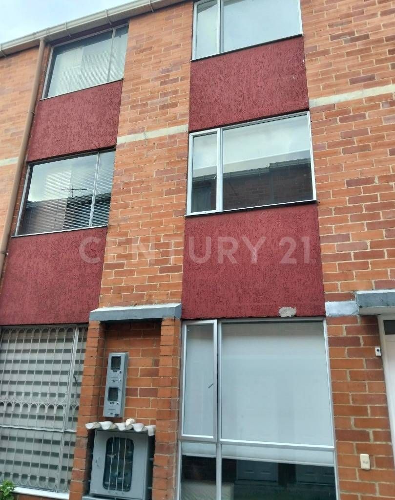 Casa en venta Cundinamarca Bogotá Bavaria 68 m2 Habitaciones 4 Baños 2 Garajes 1 Precio $350000000