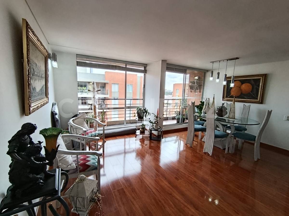 Apartamento en arriendo Cundinamarca Bogotá Santa Rosa 79 m2 Habitaciones 3 Baños 2 Garajes 2 Precio $4000000