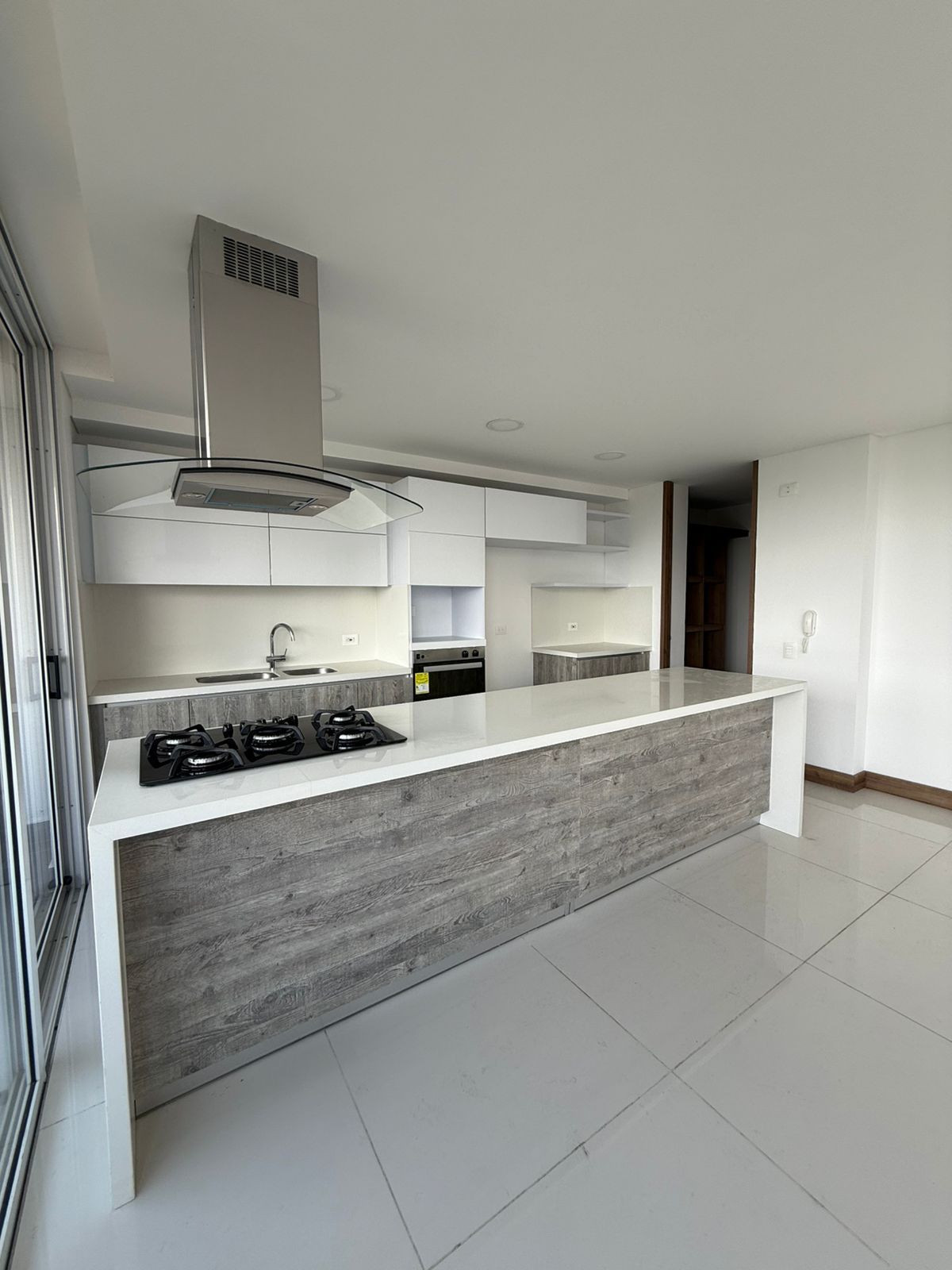 Apartamento en venta Valle Del Cauca Cali Urbanización Ciudad Jardín 118 m2 Habitaciones 3 Baños 3 Garajes 2 Precio $780000000