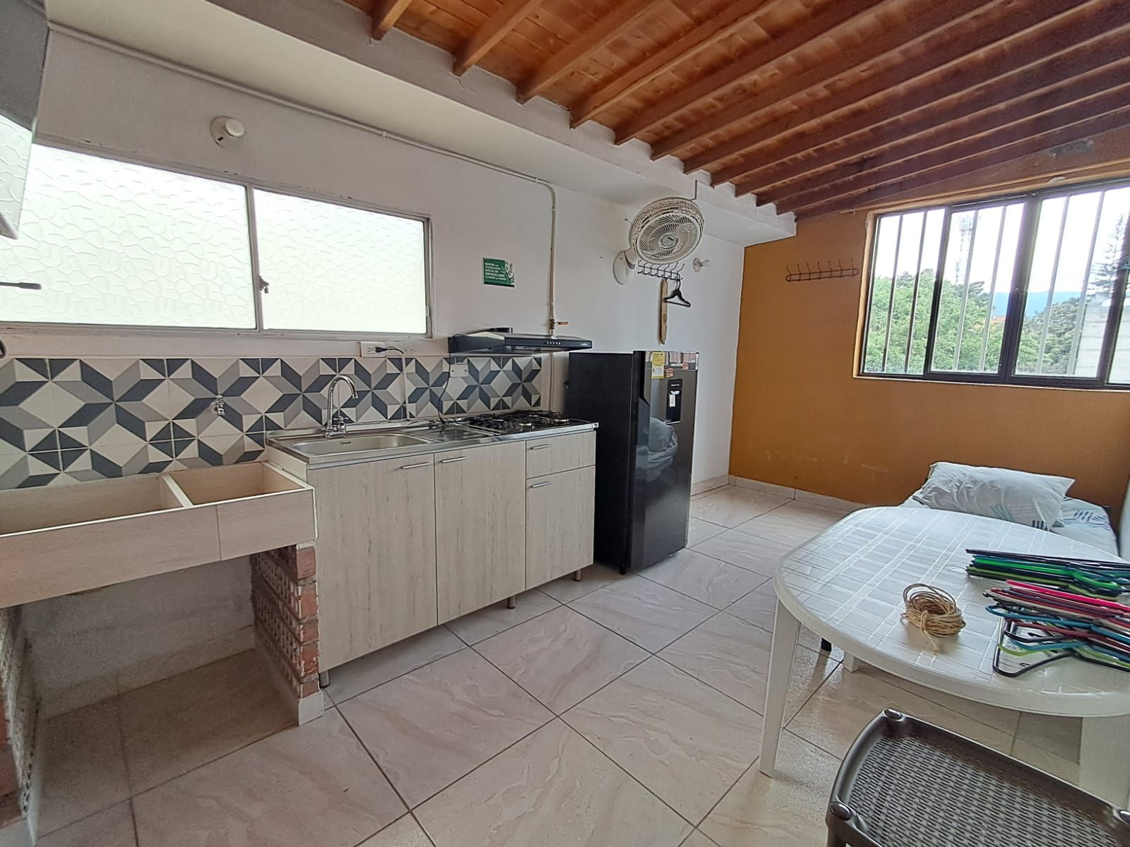 Apartamento en arriendo Antioquia Medellín Rosales 15 m2 Habitaciones 1 Baños 1 Garajes 0 Precio $1500000