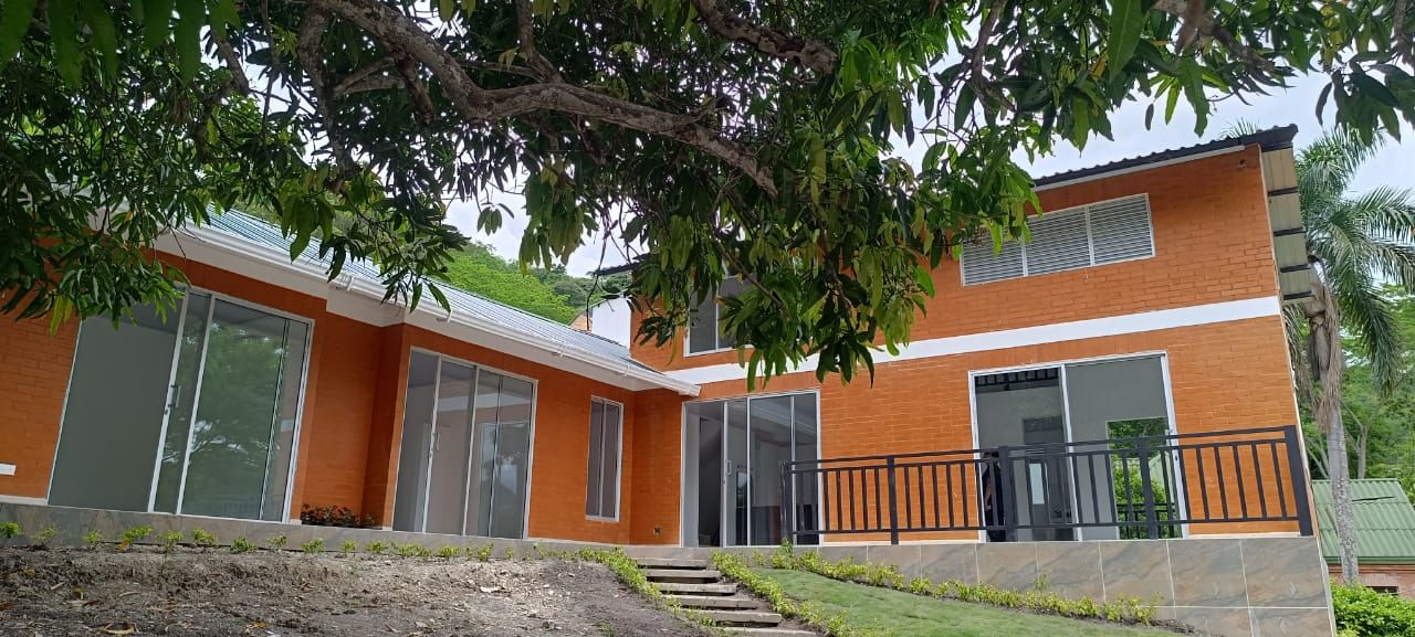 Casa Campestre en venta Cundinamarca Tocaima Bonanza 140 m2 Habitaciones 3 Baños 4 Garajes 2 Precio $325000000