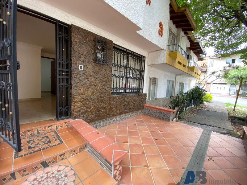 Apartaestudio en arriendo Antioquia Medellín Lorena 50 m2 Habitaciones 1 Baños 1 Garajes 0 Precio $1850000