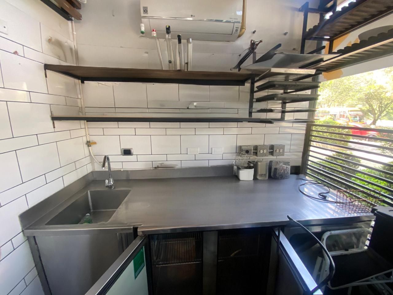 Local Comercial en arriendo Antioquia Medellín Villanueva 28 m2 Habitaciones 0 Baños 0 Garajes 0 Precio $4200000