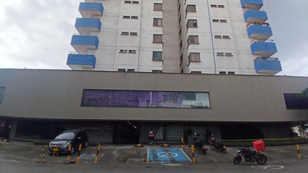 Apartamento en venta Valle Del Cauca Cali Eucarístico 1121 m2 Habitaciones 3 Baños 3 Garajes 1 Precio $380000000