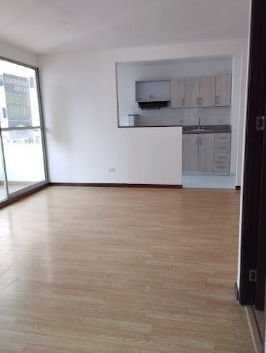 Apartamento en arriendo Antioquia Medellín Progreso 76 m2 Habitaciones 2 Baños 2 Garajes 1 Precio $2400000