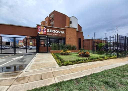 Apartamento en arriendo Valle Del Cauca Cali Conjunto Residencial Senderos Del Parque 65 m2 Habitaciones 3 Baños 2 Garajes 1 Precio $1385000