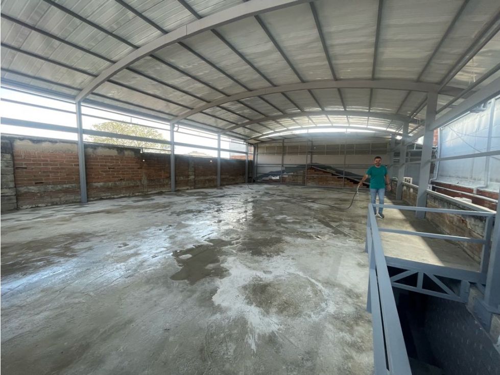 Bodega en arriendo Antioquia Itagüí Santa Maria Et Iii 360 m2 Habitaciones 0 Baños 3 Garajes 0 Precio $14000000