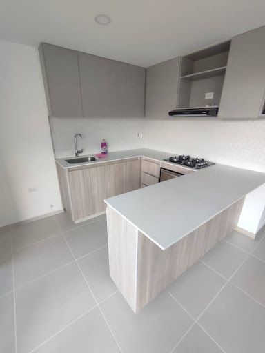 Apartamento en arriendo Antioquia Medellín Cuarta Brigada 85 m2 Habitaciones 3 Baños 2 Garajes 1 Precio $3750000