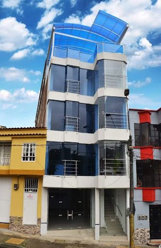 Edificio en venta Risaralda Santa Rosa De Cabal Nn 1200 m2 Habitaciones 20 Baños 20 Garajes 10 Precio $2900000000