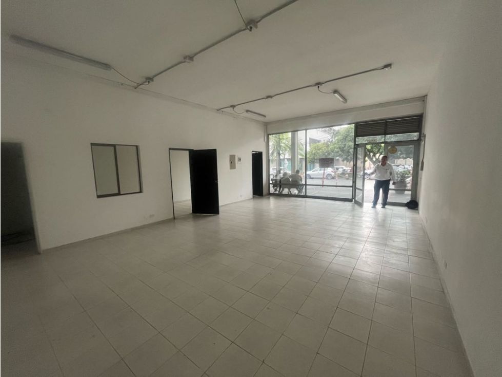 Local en arriendo Antioquia Itagüí La Esmeralda 87 m2 Habitaciones 0 Baños 2 Garajes 2 Precio $4785000