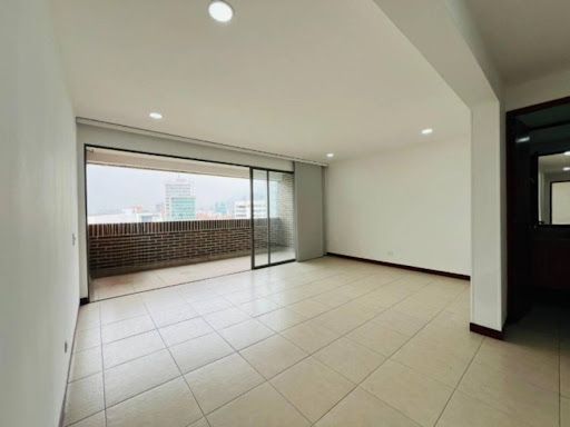 Apartamento en arriendo Antioquia Medellín Astorga 103 m2 Habitaciones 2 Baños 3 Garajes 2 Precio $5600000