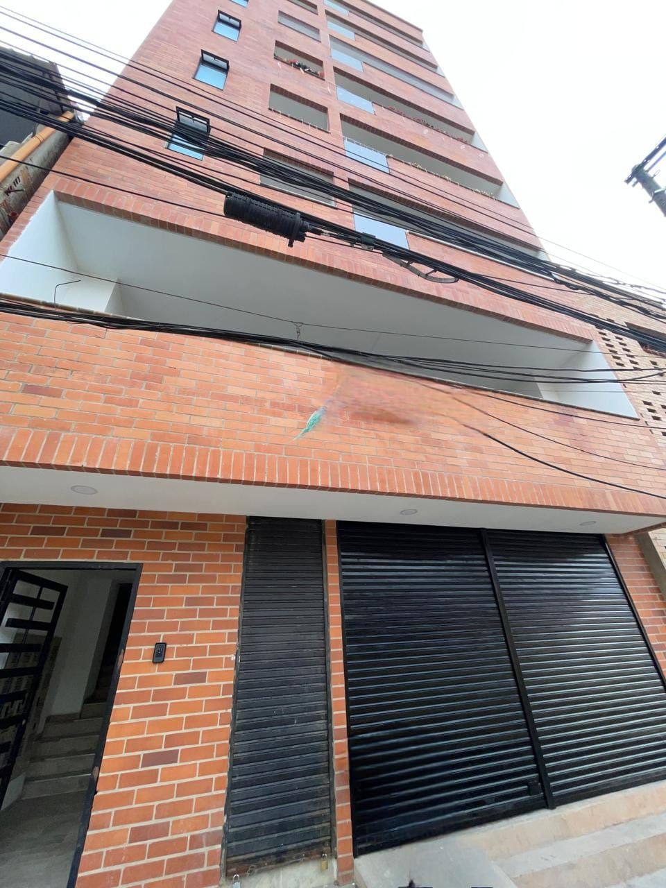 Bodega en arriendo Antioquia Medellín Buenos Aires 300 m2 Habitaciones 0 Baños 1 Garajes 0 Precio $18000000