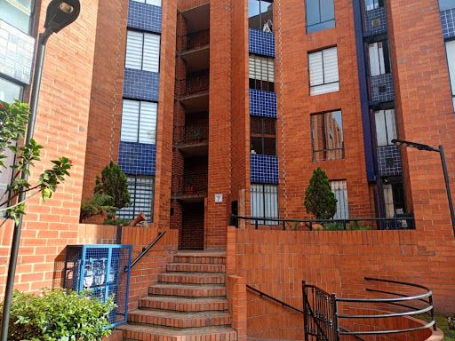 Apartamento en arriendo Cundinamarca Bogotá Santa Rosa 74 m2 Habitaciones 2 Baños 2 Garajes 2 Precio $2400000