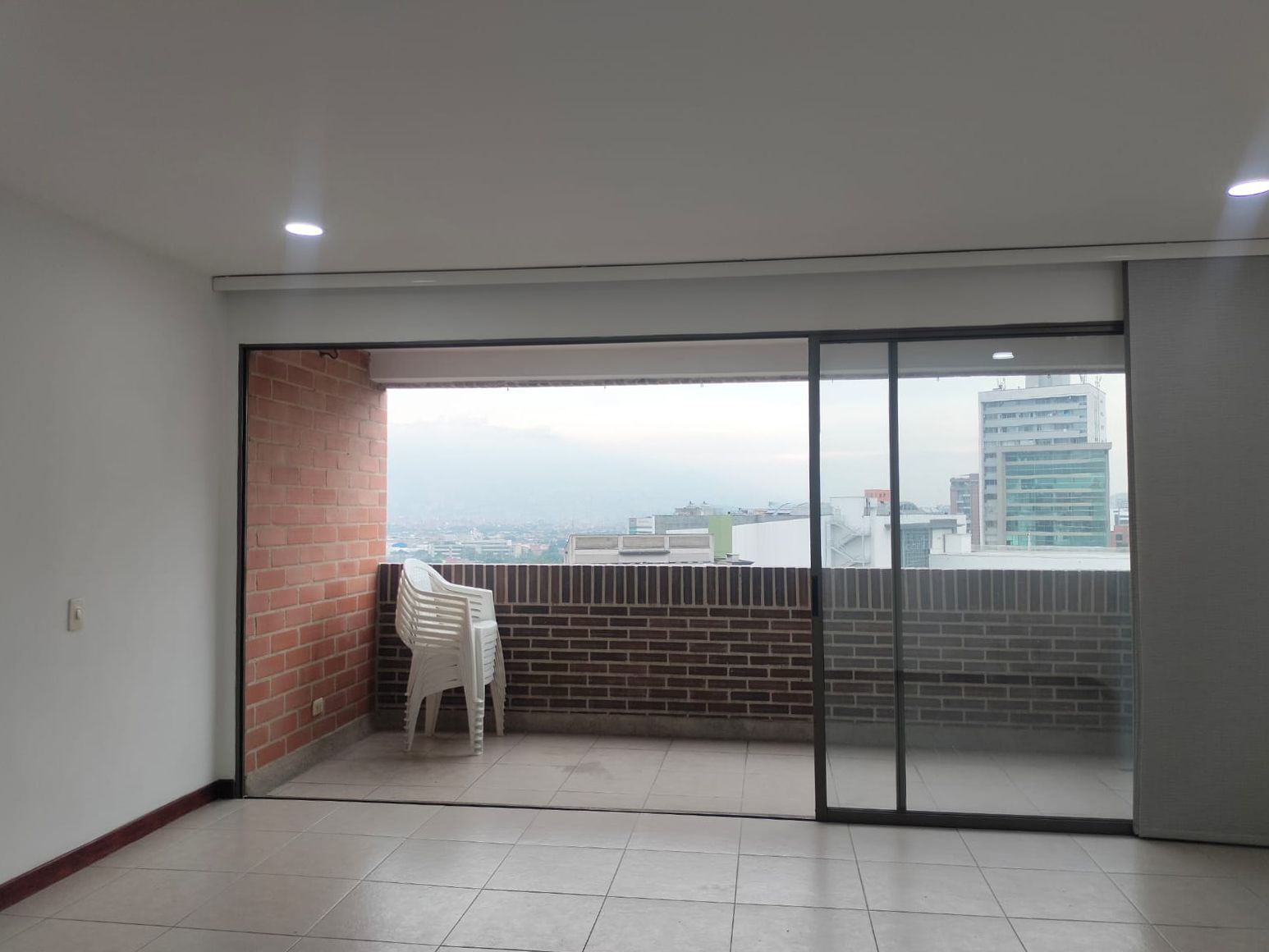 Apartamento en arriendo Antioquia Medellín La Aguacatala 104 m2 Habitaciones 2 Baños 3 Garajes 1 Precio $6150000