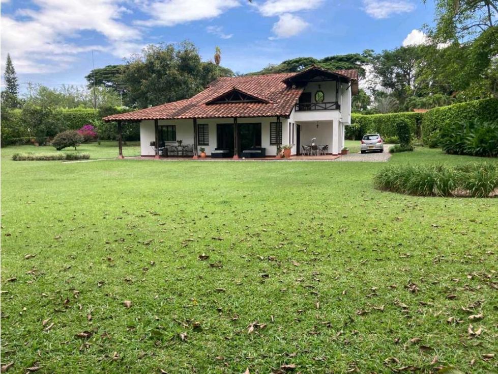 Casa Campestre en venta Quindío La Tebaida Cn La Fuente 282 m2 Habitaciones 4 Baños 4 Garajes 2 Precio $2000000000