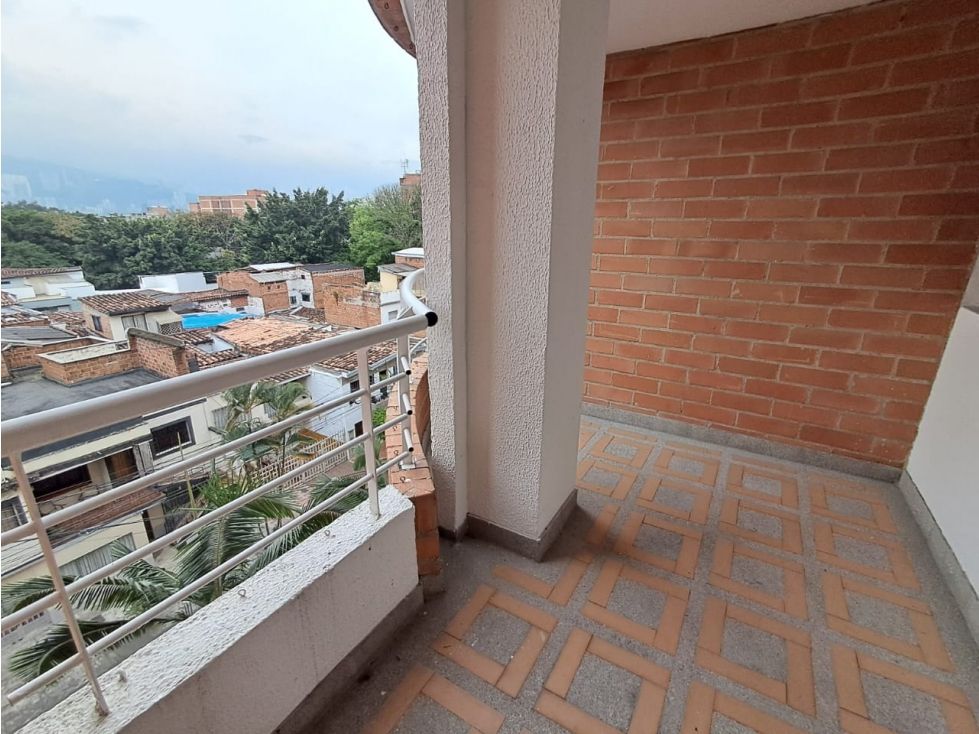 Apartamento en venta Antioquia Medellín El Nogal- Los Almendros 70 m2 Habitaciones 3 Baños 2 Garajes 1 Precio $480000000