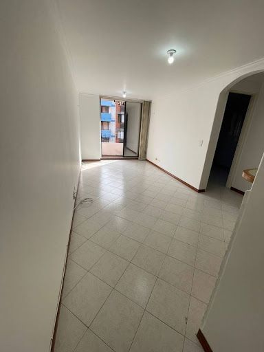 Apartamento en arriendo Antioquia Medellín Ferreni 50 m2 Habitaciones 2 Baños 2 Garajes 1 Precio $1900000