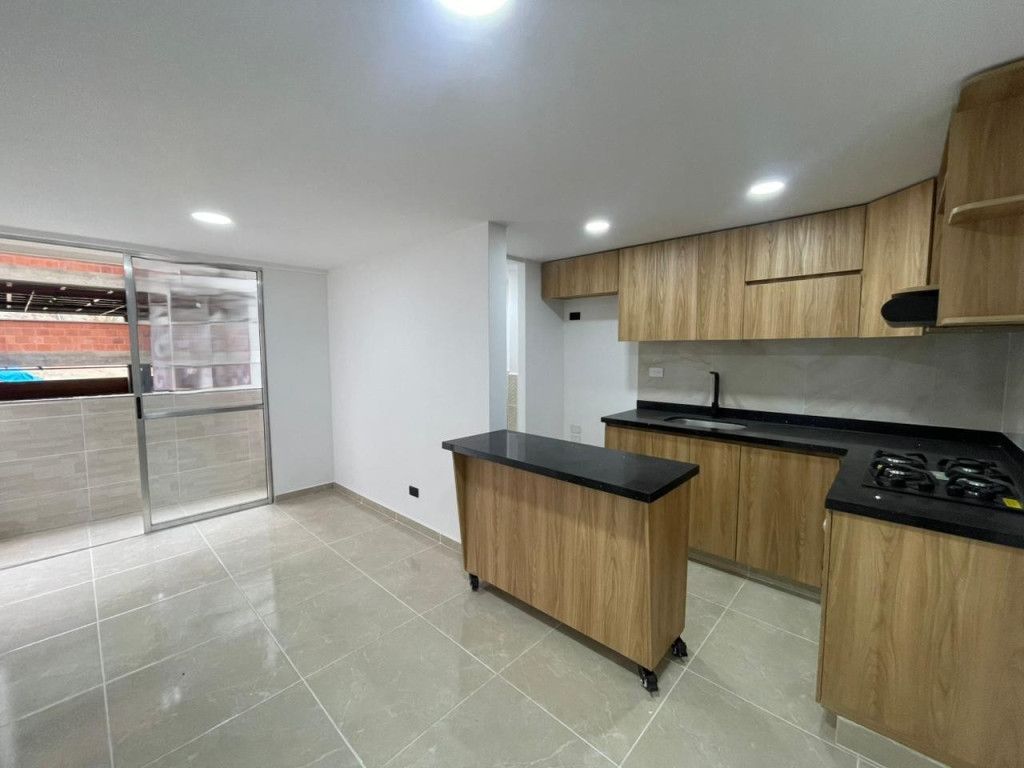 Apartamento en arriendo Antioquia Bello Asd 55 m2 Habitaciones 3 Baños 2 Garajes 1 Precio $2100000