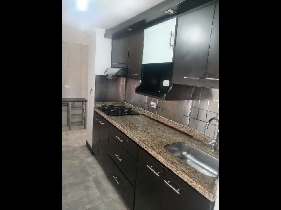 Apartamento en venta Antioquia Medellín El Rincon 99 m2 Habitaciones 3 Baños 2 Garajes 1 Precio $750000000