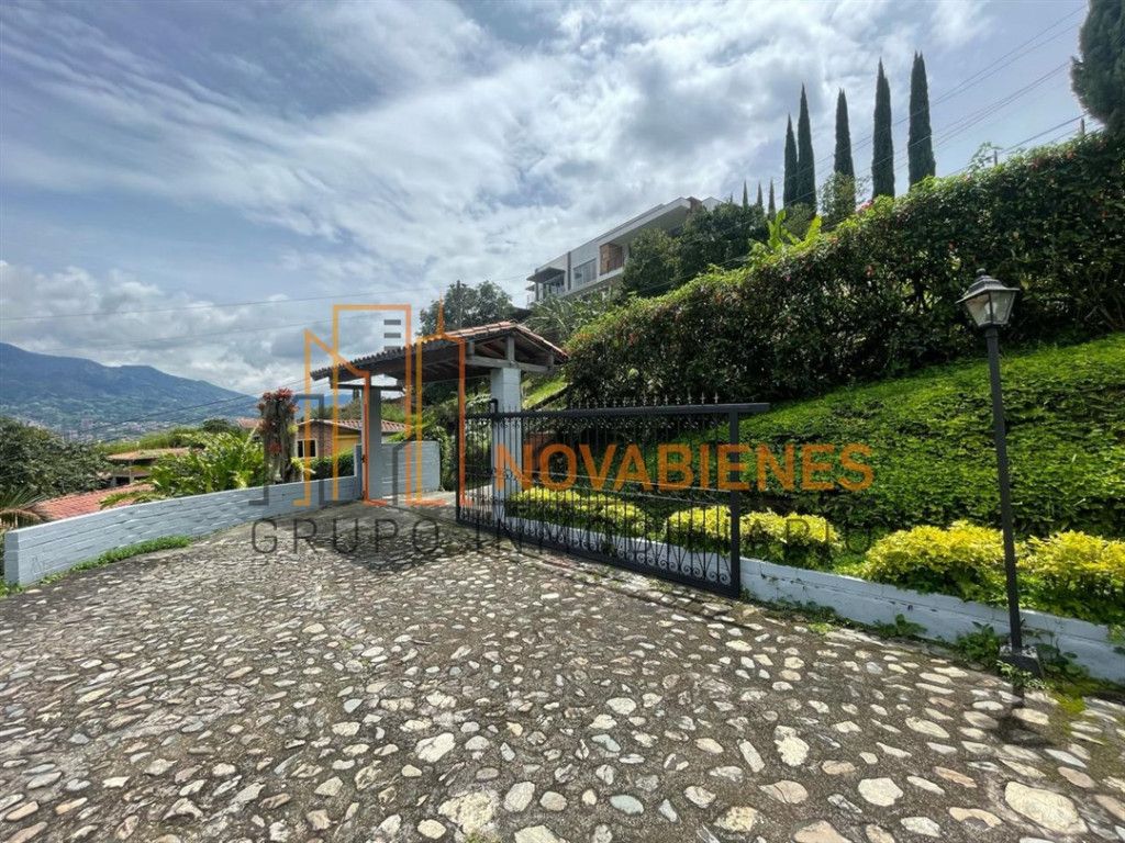 Casa en venta Antioquia Sabaneta Sabaneta 170 m2 Habitaciones 4 Baños 4 Garajes 4 Precio $1200000000