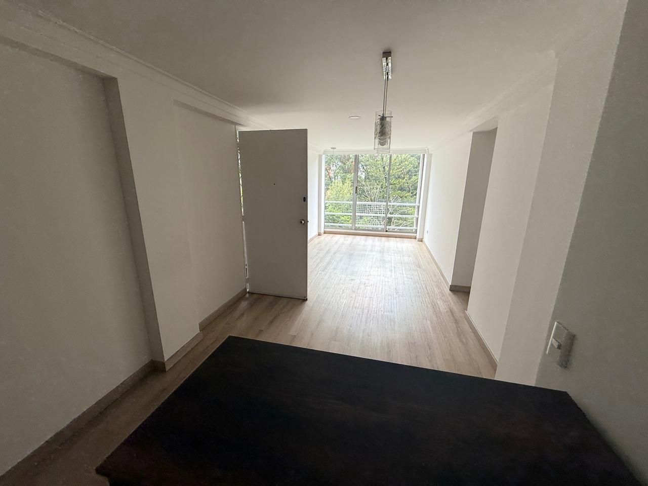 Apartamento en arriendo Antioquia Medellín Urbanizacion Cedros De La Colina 78 m2 Habitaciones 3 Baños 2 Garajes 1 Precio $2900000