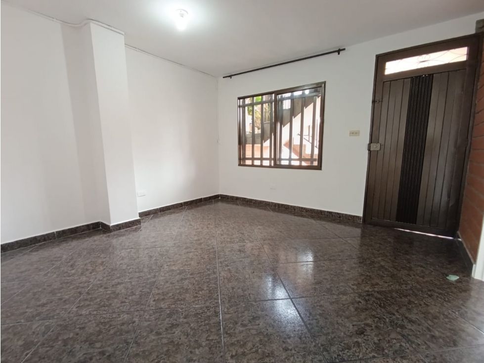 Apartamento en arriendo Antioquia Medellín Trinidad 95 m2 Habitaciones 3 Baños 1 Garajes 0 Precio $2000000
