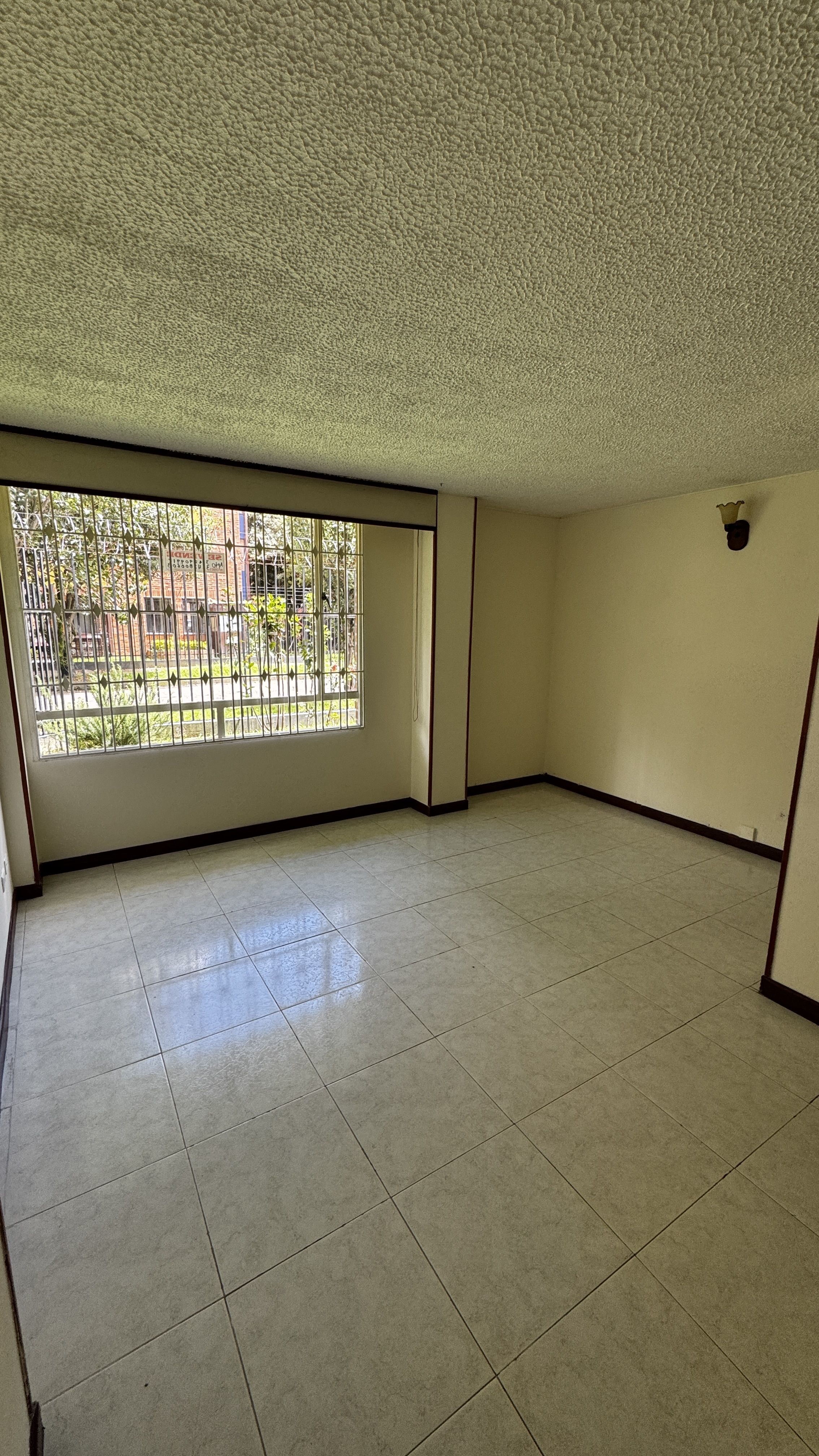 Apartamento en venta Cundinamarca Bogotá Parques De Salamanca 44 m2 Habitaciones 2 Baños 1 Garajes 1 Precio $210000000