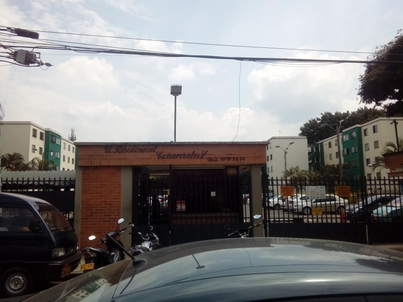 Apartamento en arriendo Valle Del Cauca Cali Cañaverales - Los Samanes 55 m2 Habitaciones 3 Baños 1 Garajes 0 Precio $1100000