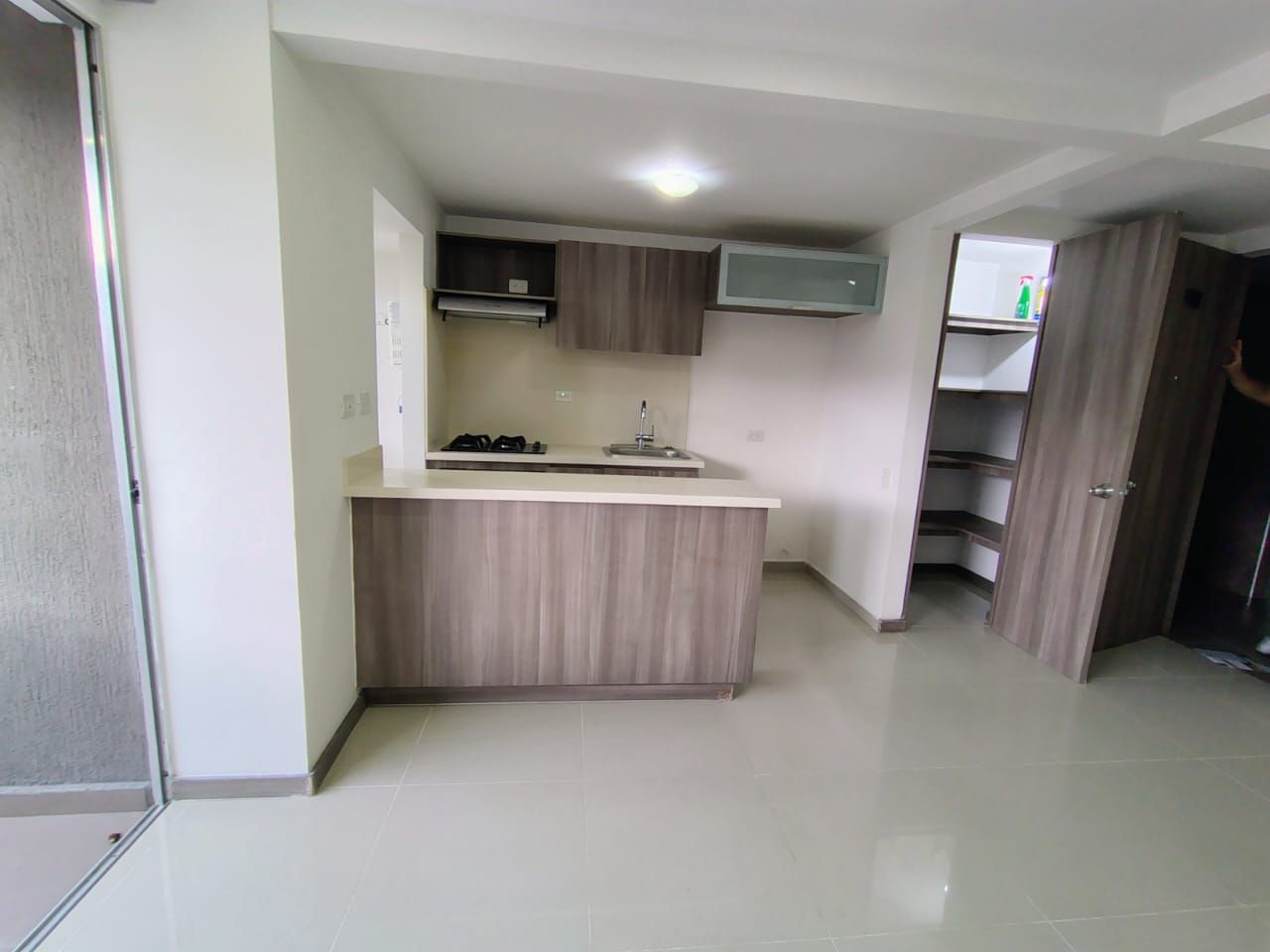 Apartamento en arriendo Antioquia Medellín San German 60 m2 Habitaciones 2 Baños 2 Garajes 1 Precio $2700000
