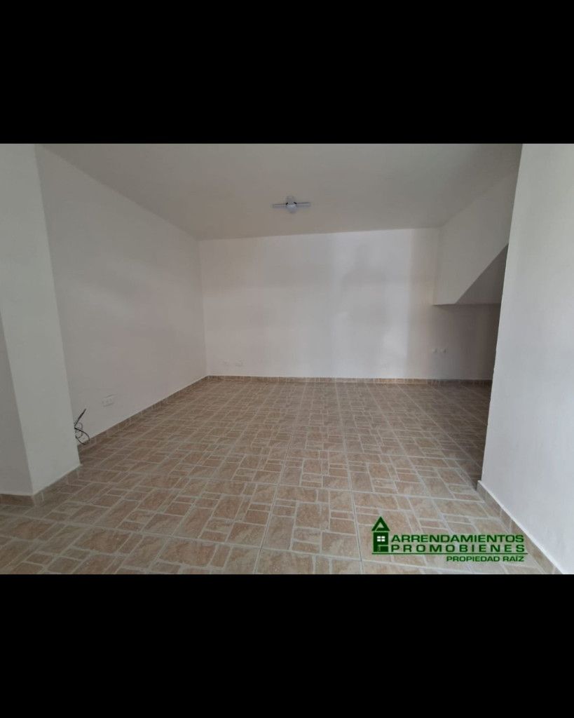 Local en arriendo Antioquia Medellín Miravalle 18 m2 Habitaciones 0 Baños 1 Garajes 0 Precio $1300000