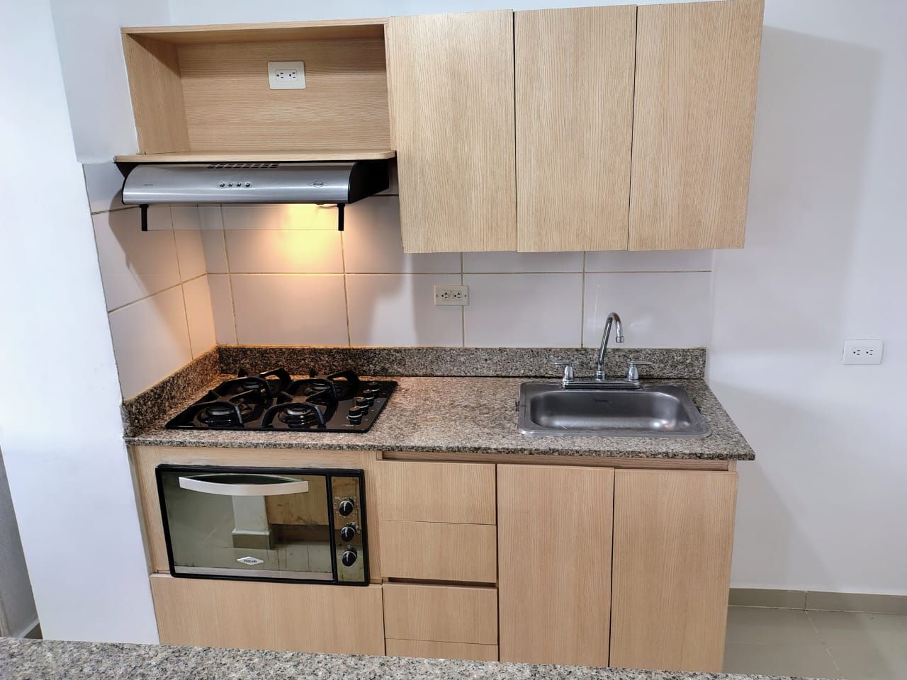Apartamento en arriendo Antioquia Medellín San German 68 m2 Habitaciones 3 Baños 2 Garajes 1 Precio $3000000