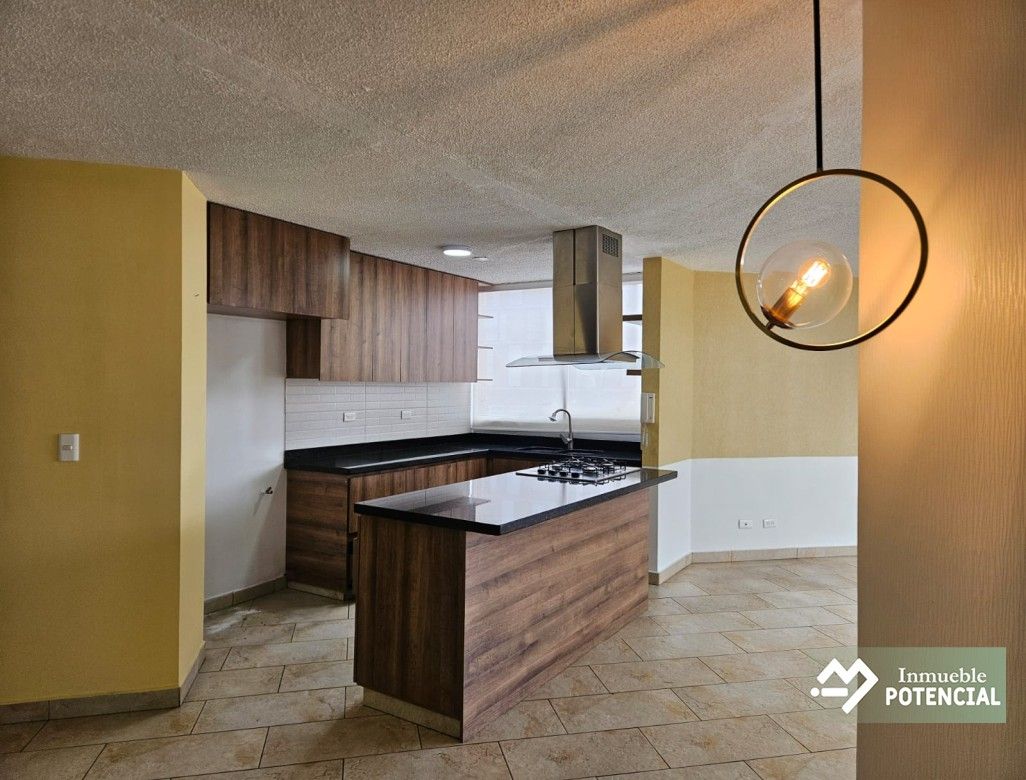 Apartaestudio en arriendo Antioquia Rionegro El Faro 80 m2 Habitaciones 3 Baños 3 Garajes 1 Precio $2500000